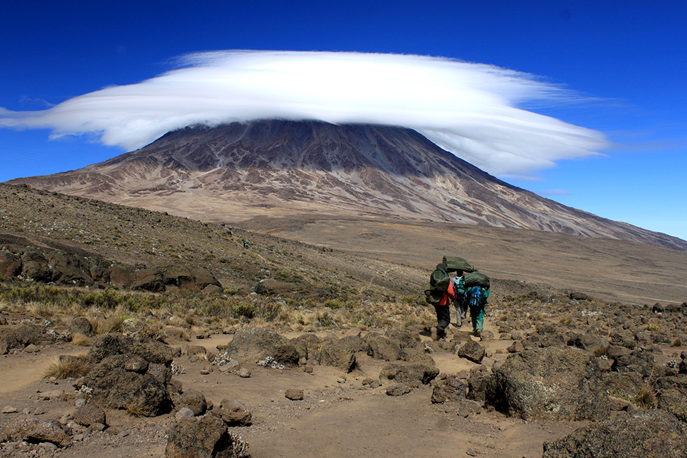 ทัวร์ Trekking Kilimanjaro LEMOSHO Route 12 วัน 10 คืน